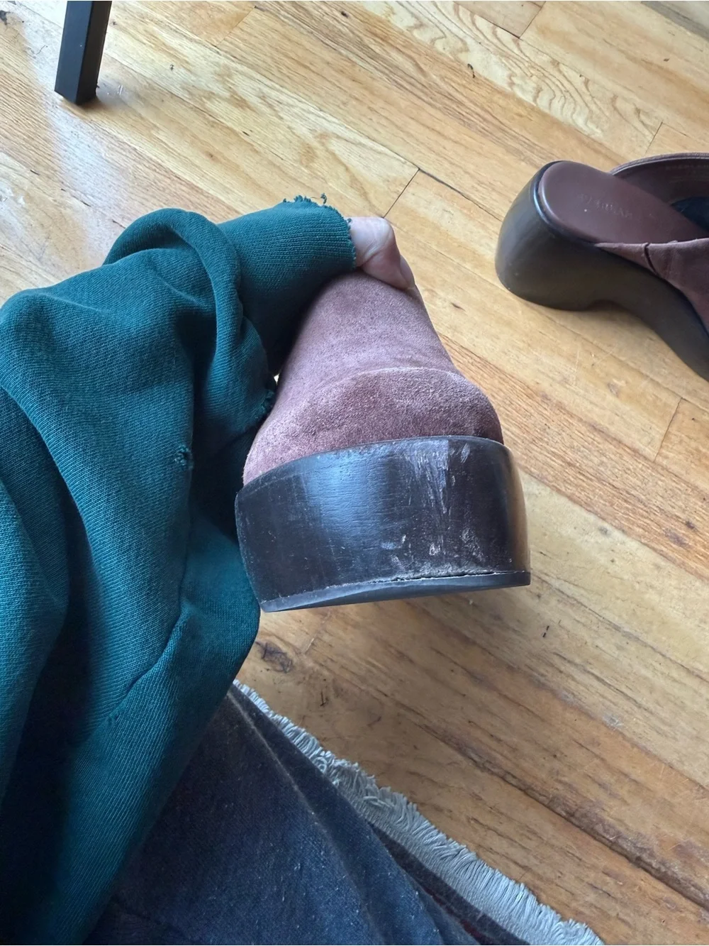 Everlane Brown Suede Slip-On Mules - Picture 6 of 6